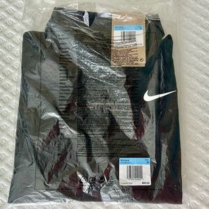 NWT Nike Women Black Golf Tee